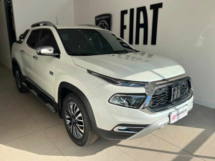 Fiat TORO 2.0 16V TURBO DIESEL RANCH 4WD AT9 na cor Branco