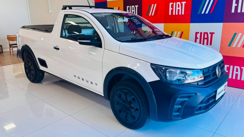 Volkswagen SAVEIRO 1.6 MSI ROBUST CS 16V FLEX 2P MANUAL na cor Branco